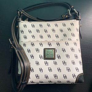 DOONEY & BOURKE Crossbody Bag